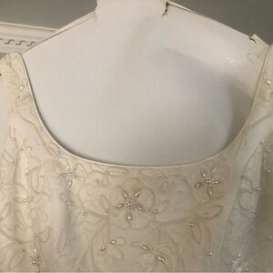 Oleg Cassini size 8 wedding Dress